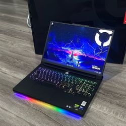 Lenovo Legion Pro 7i (Gen 10)