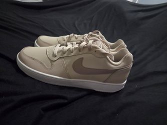 WMNS Nike Ebernon Low