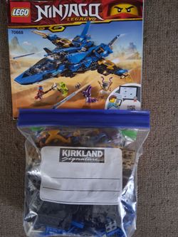 Lego ninjago Jay's lightning jet