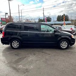 2008 Chrysler Town & Country