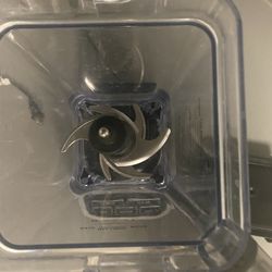 Ninja Professional Blender 1000W Black BL610: 72 oz. Smoothie & Ice Crusher