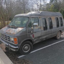 1986 Dodge B250