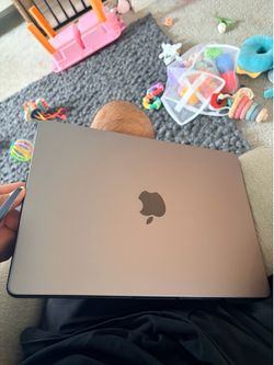 MacBook Pro M1 14”