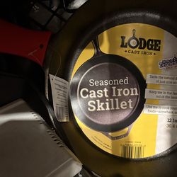 Cast iron skillet