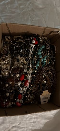 Mixed Jewelry Lot