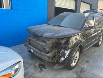2017 ford explorer $3600