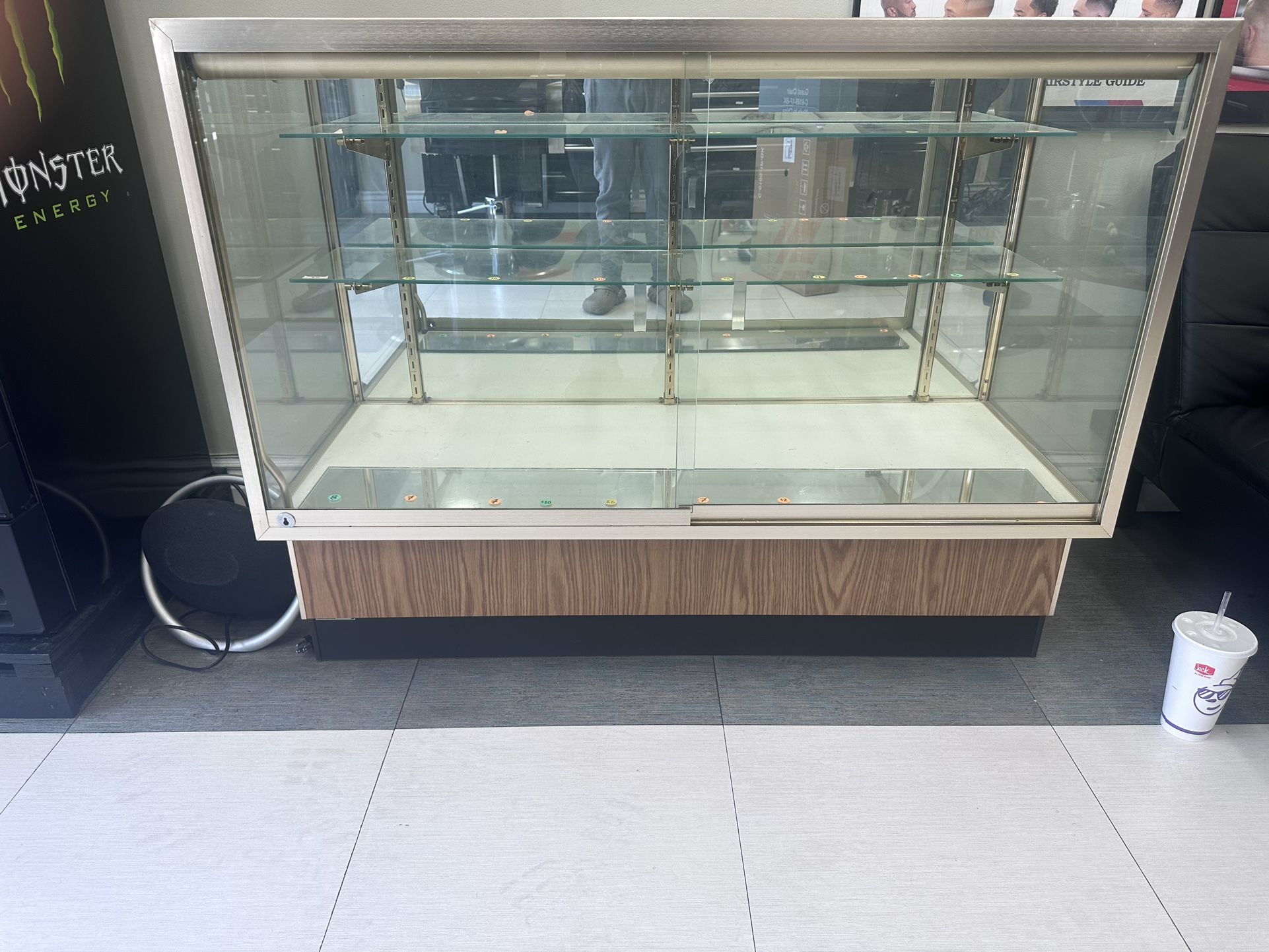 Glass Cabinet With 3 Shelves
