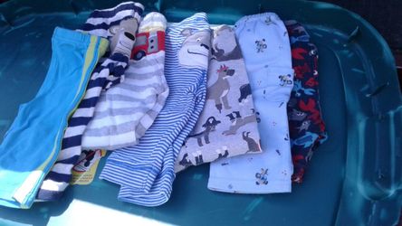 Ropa de bebe de recien nacido a 2T en muy buen estado