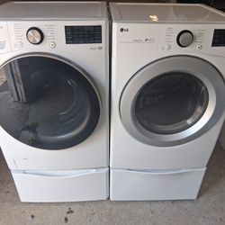 LG Front Load Washer And Dryer Set 