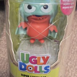 Ugly Dolls Super Lucky Bat Figure With Surprise Figure Inside 