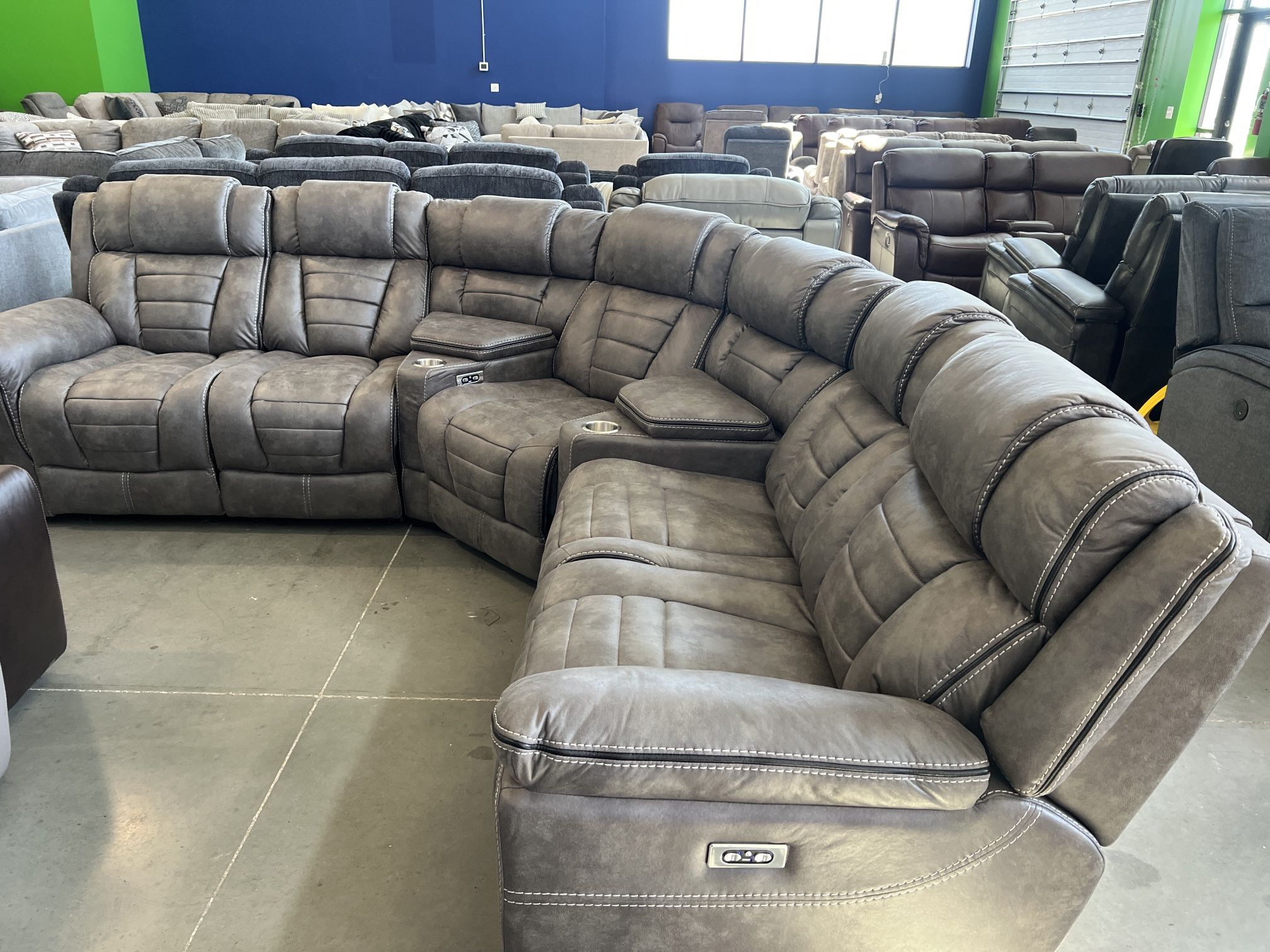 Clearance Blowout!! Premium Reclining Sectionals 30-70% Off Retail!
