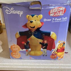 Halloween Large Winnie The Pooh Gemmy  Airblown Inflatable Vampire Dracula Yard Decoration Needs TLC