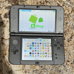 “New” Nintendo 3DS XL (black, w/hShop)