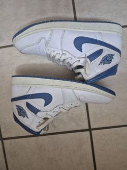 Jordan 1 mid industrial blue sz 10.5