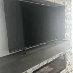 55” 4K LED Smart TV - Smart TV - Still Have Box 