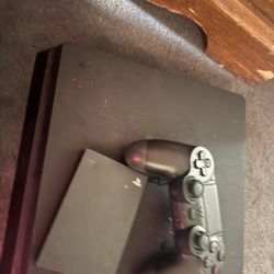 PlayStation 4 With Extra Memory 