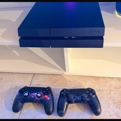 PS4 Console Bundle 