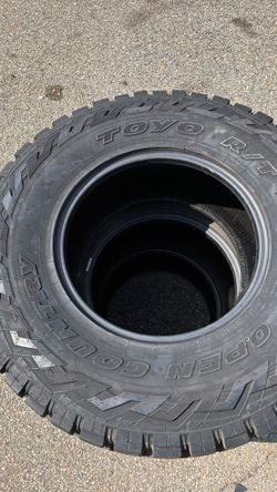 35x12.50R17 All-Terrain Used Tire – 35" x 12.50" R17