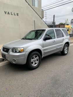 2006 Ford Escape Hybrid - Low Miles!