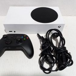 Xbox Series S With Controller And Game.  Works 
