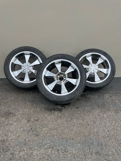 HELO WHEELS / (.22 in”)   3.   CHROME RIM P305 /. 45 R 22.  113 H
