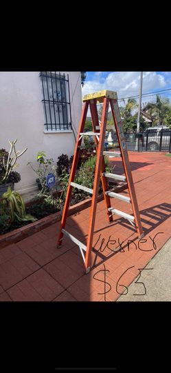 Excellent Condition, 6 Feet And More Sizes Available Fiberglass Ladders