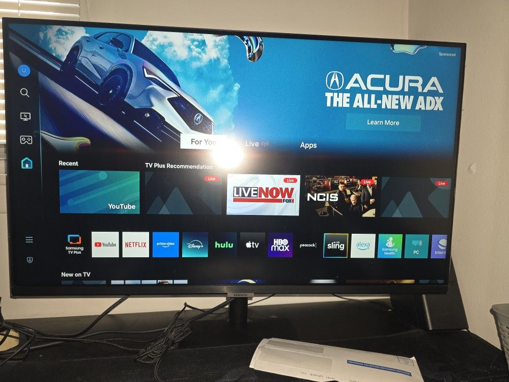 Samsung M7 32" Smart Monitor/TV