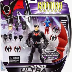 In Hand, Brand New, Never Opened, Factory Sealed 2014 - Mattel - Matty Collector - DC - Total Heroes Ultra - Batman Beyond - Action Figure