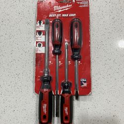 Milwaukee Screwdriver Set (NEW)