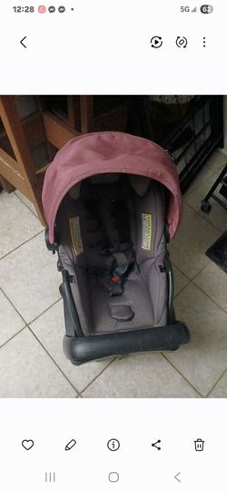 Car seat carrier