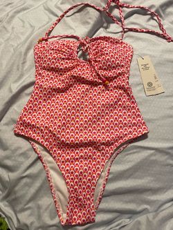 Women’s bathing suit