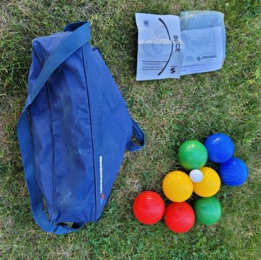 Vintage, Old Stock, BOCCE World Bocce League Set With Bag, Sportcraft. Set of hard plastic water filled balls