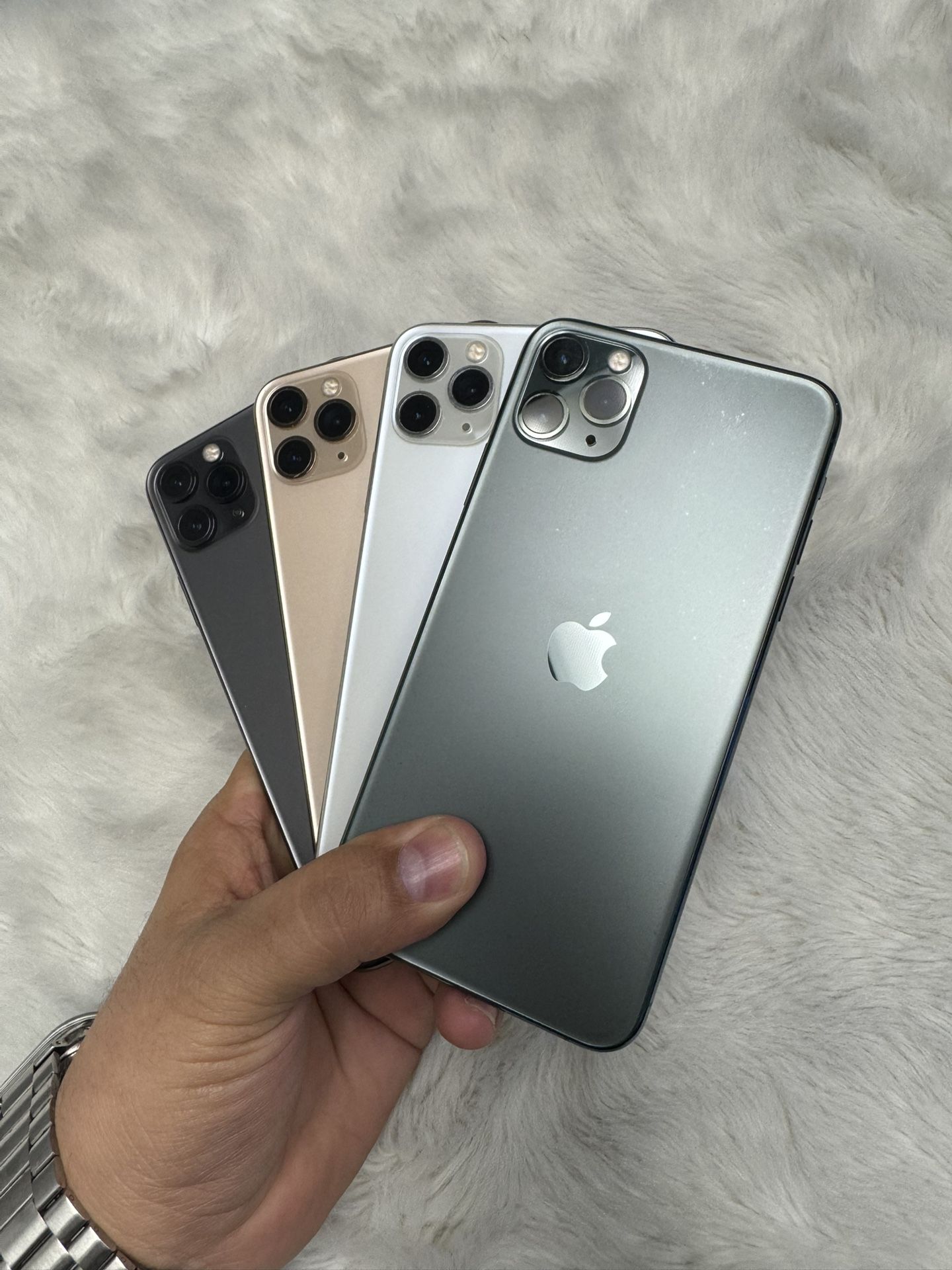 Apple iPhone 11 Pro Max 64GB Unlocked $350