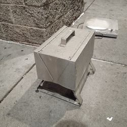 Ericson Gull Wing Power Distribution Box 