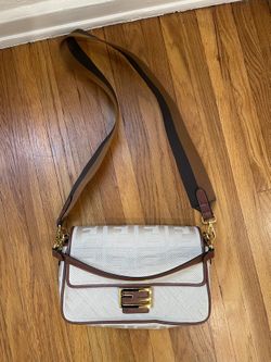 FENDI BAGUETTE CLOTH HANDBAG 💼 ( New Open Box )
