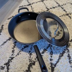 Large Nonstick, Deep Cooking Pan With Cover