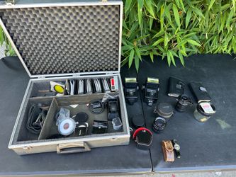 Vintage Camera Accessory Lot Vivitar 283 Flash Lentar Lenses Filters Light Meter Case
