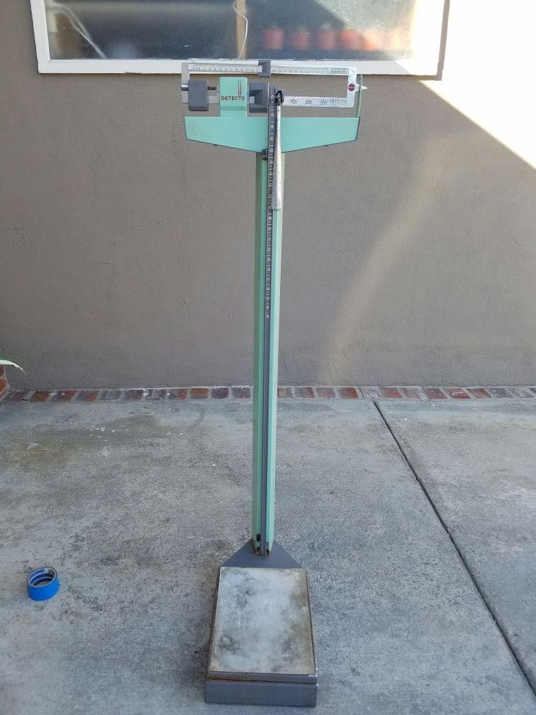Scales Model 239 Vintage Doctor Medical Weight Platform Scale