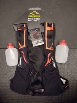 BRAND NEW NIKE KIGER HYDRATION VEST WITH 2 WATER BOTTLES