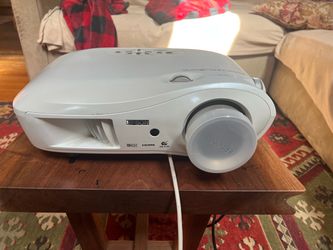 Epson Projector & Accolade Duet Screen