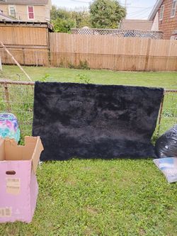 6x9  Black Soft Fluffy Rug