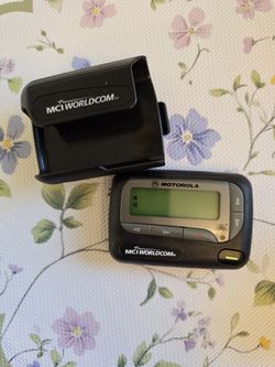 Motorola MCI WorldCom Pager 931MHz w/ Charging Dock Vintage Working