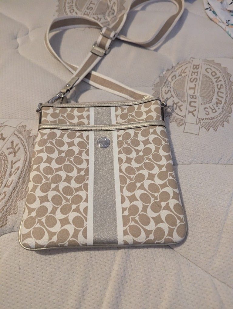 Coach Women Crossbody Bag