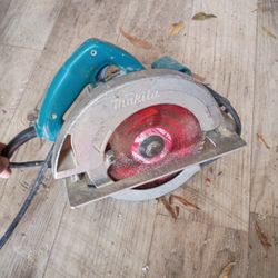Makita Circular Saw