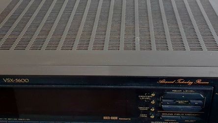 Pioneer Pro logic AVR 105 Watts FRONTS