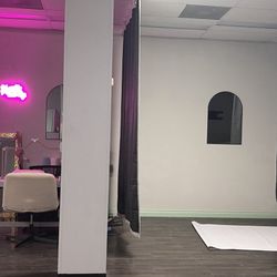 Booth Rent Nail Tech Or Eyebrow Tech ONLY