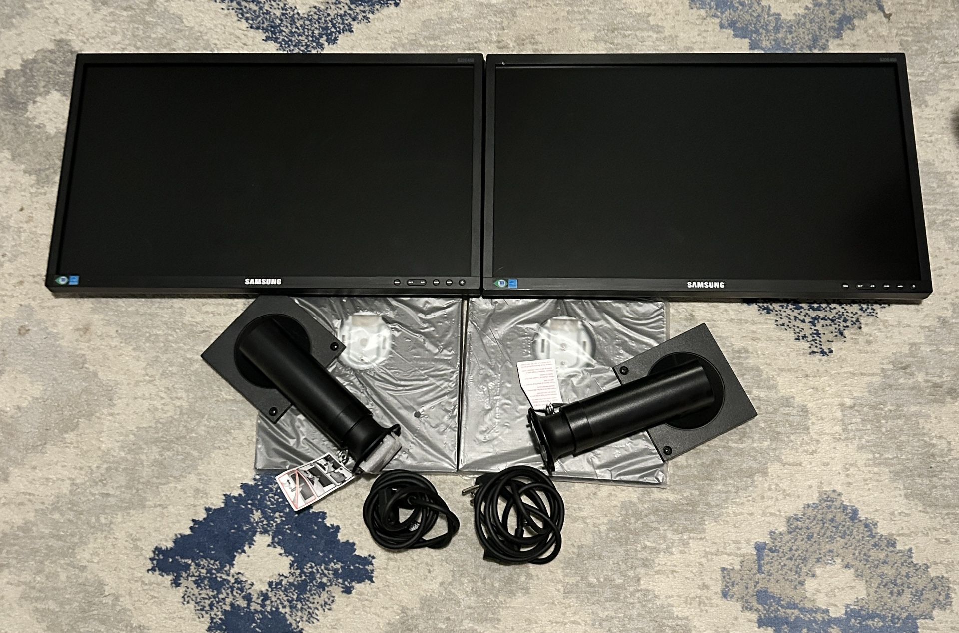 (2)Used Samsung 22inch LCD Model #S22E450D With Stand