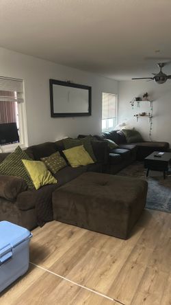 3 Piece Couch set with Ottoman (Brown)