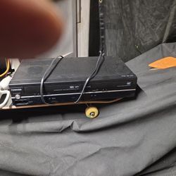 Toshiba VHS DVD Player Like New Works Great