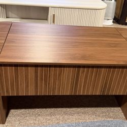 Coffee Table Walnut Brown Color With Lift Up Feature